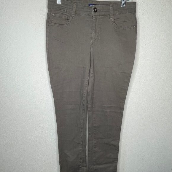Bandolino Caroline Jeans - Picture 7 of 9